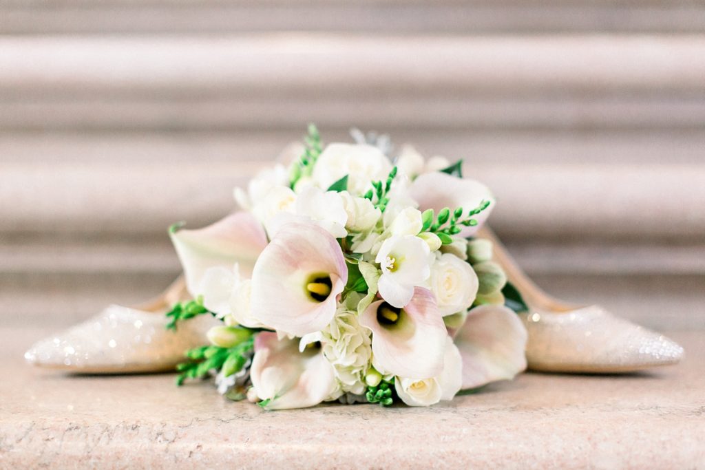 sf city hall, wedding, bouquet